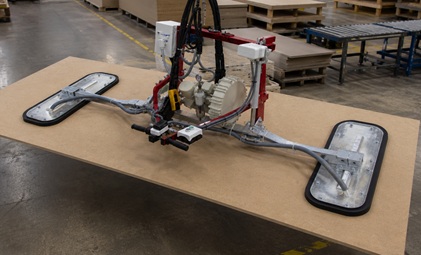 Industrial vacuum lifting system handling a large panel